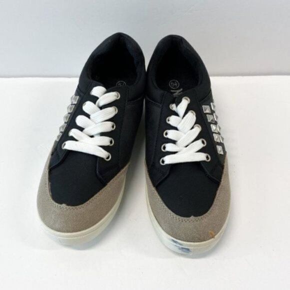 Nature Breeze Comfy Closed Toe Lace Up Sneakers with Rivet - Picture 1 of 7